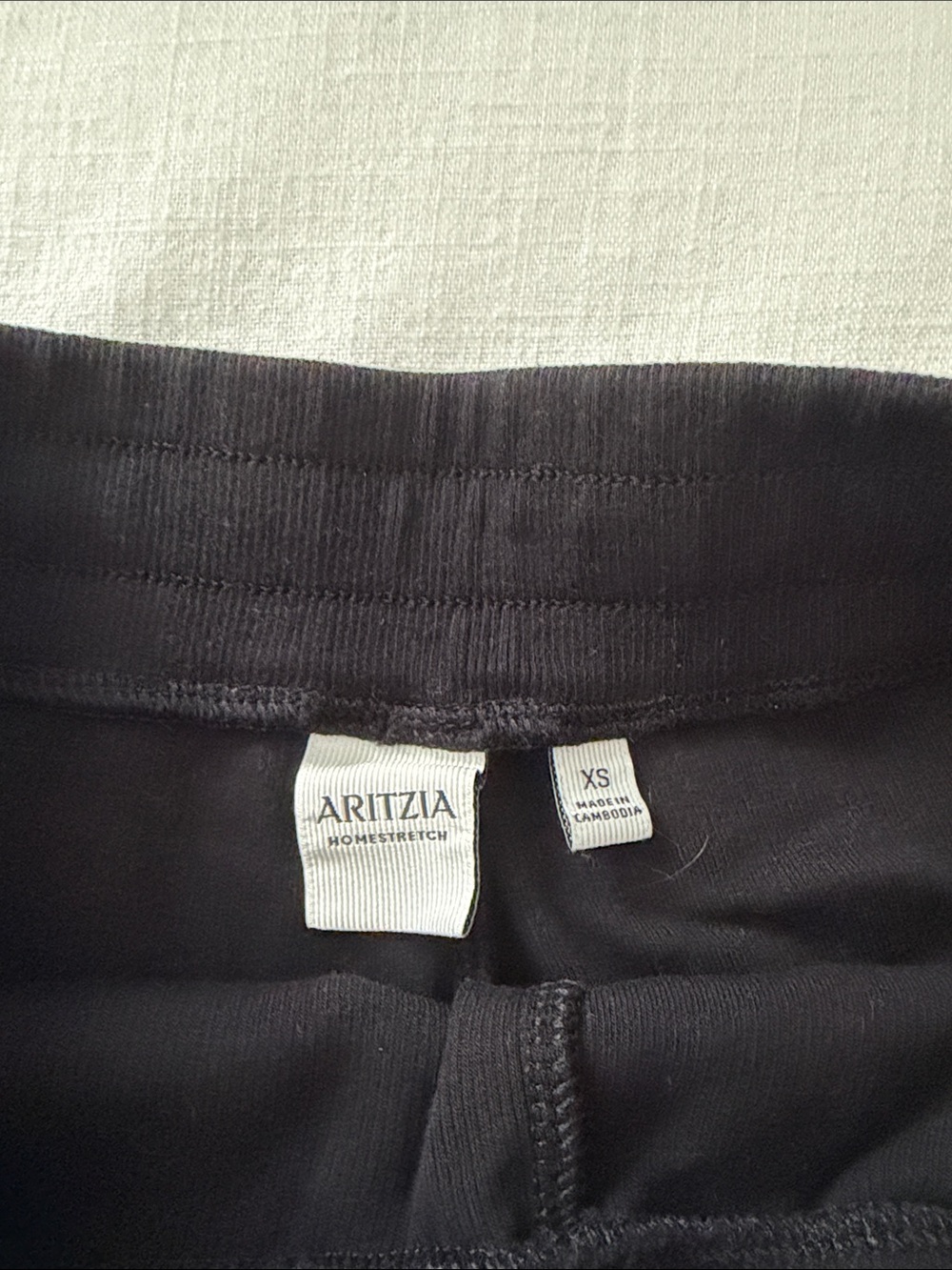 Aritzia Homestretch Shorts - Picture 6 of 7
